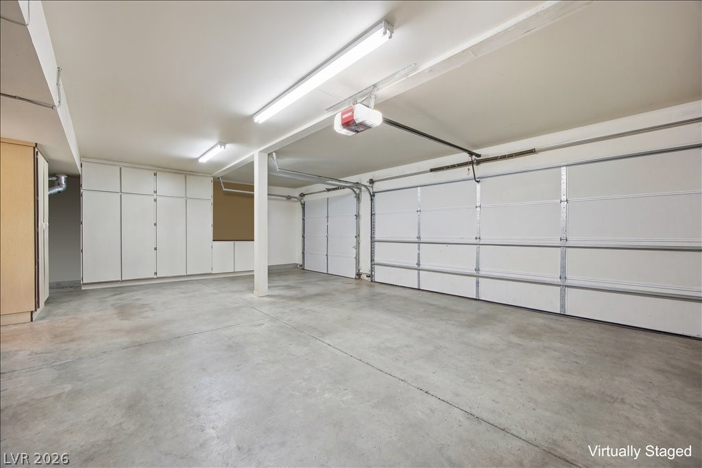 2924 Bridge Creek Street