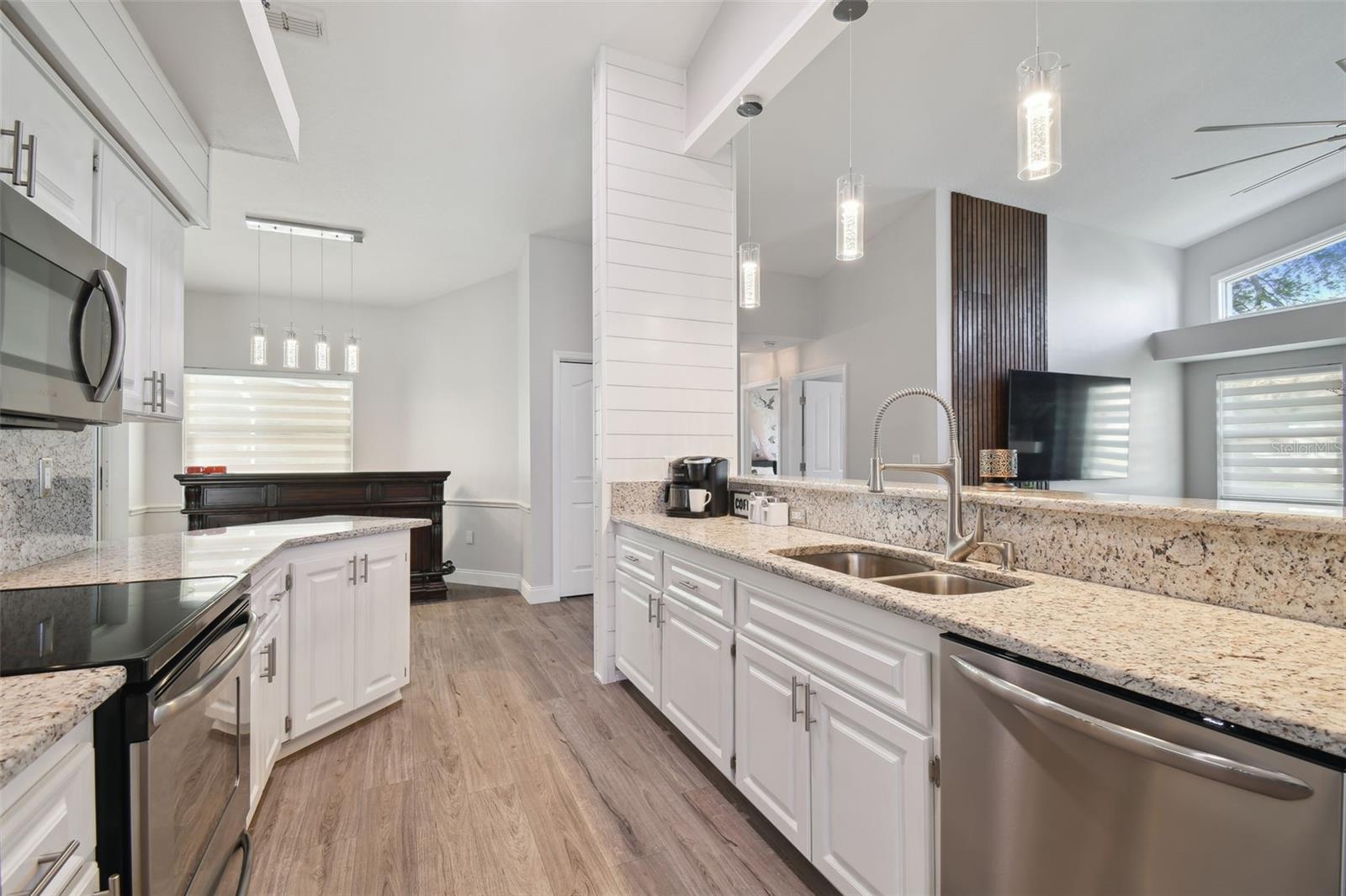 11209 RAINBOW WOODS LOOP