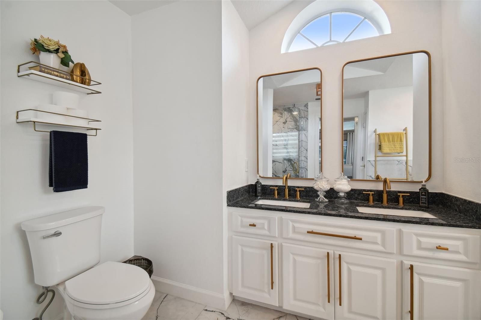 11209 RAINBOW WOODS LOOP
