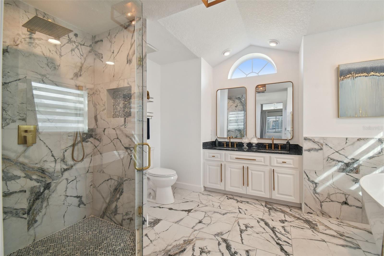 11209 RAINBOW WOODS LOOP