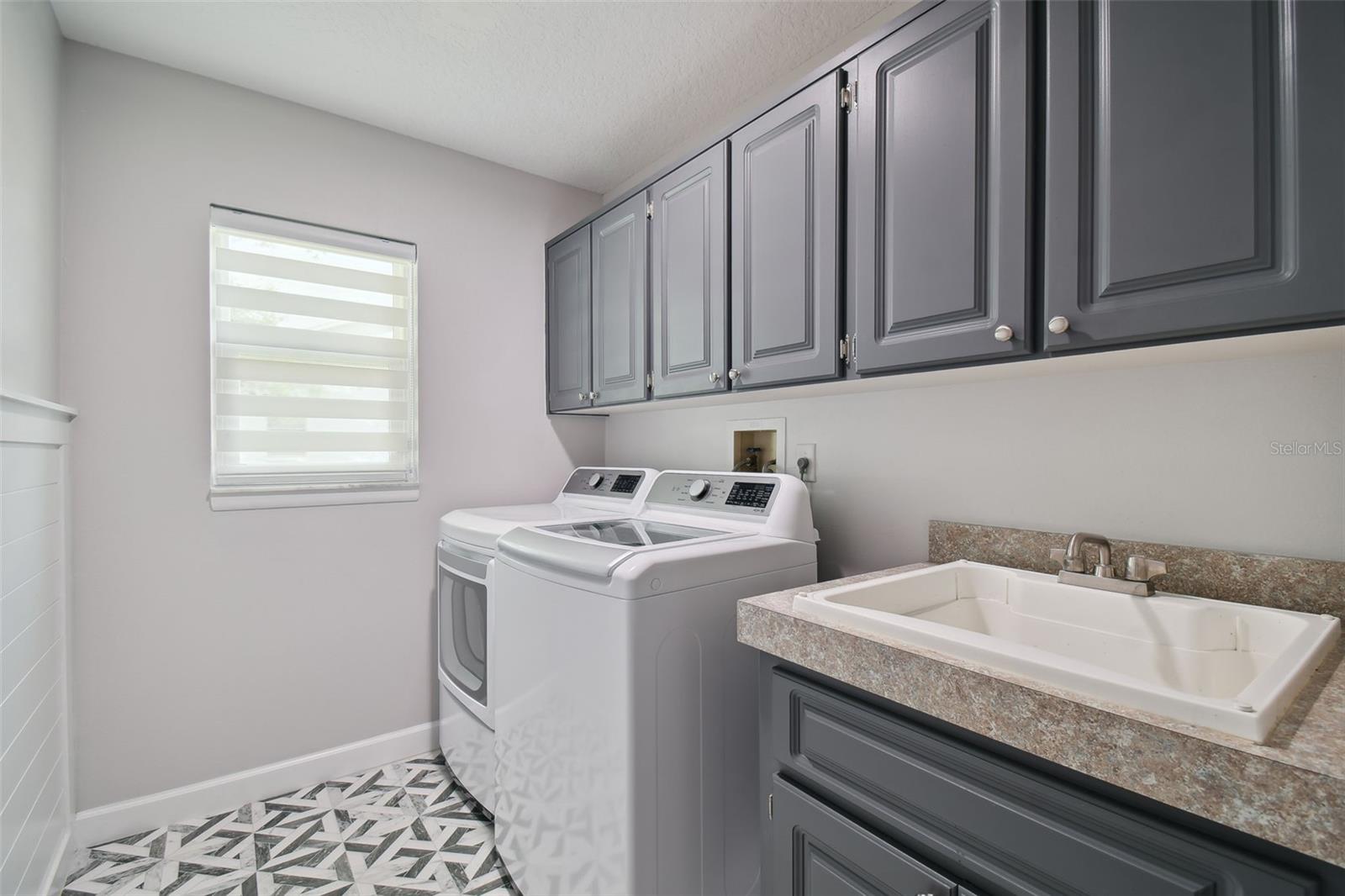 11209 RAINBOW WOODS LOOP