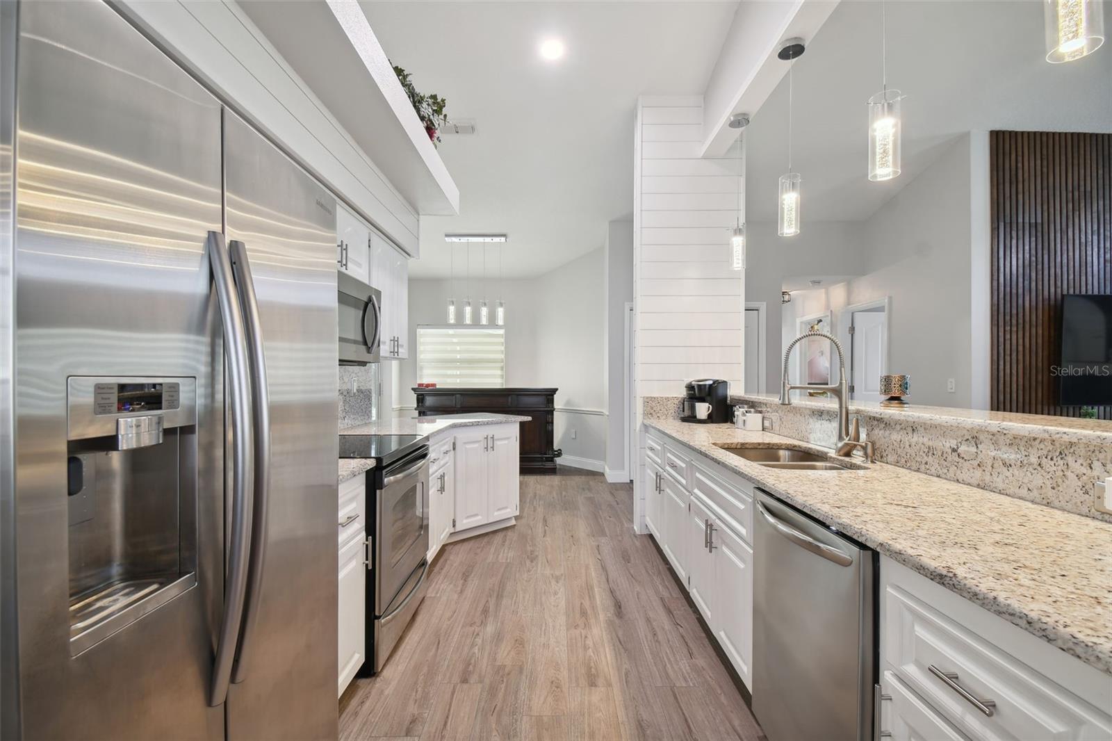 11209 RAINBOW WOODS LOOP