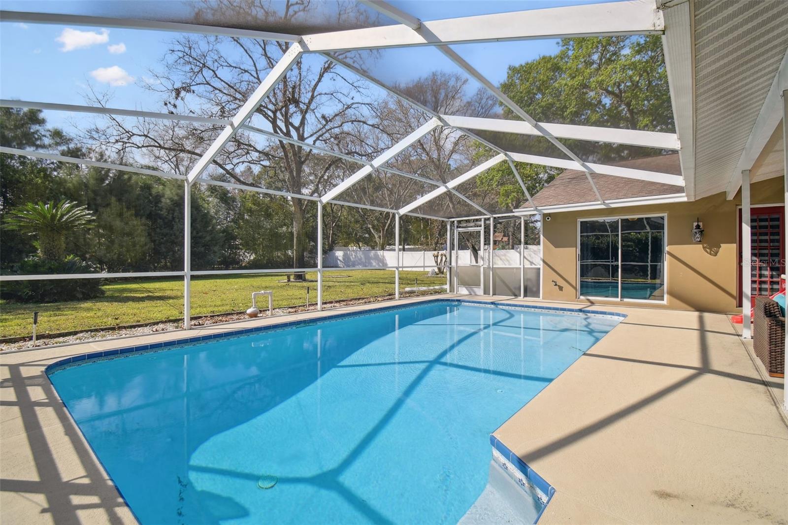 11209 RAINBOW WOODS LOOP