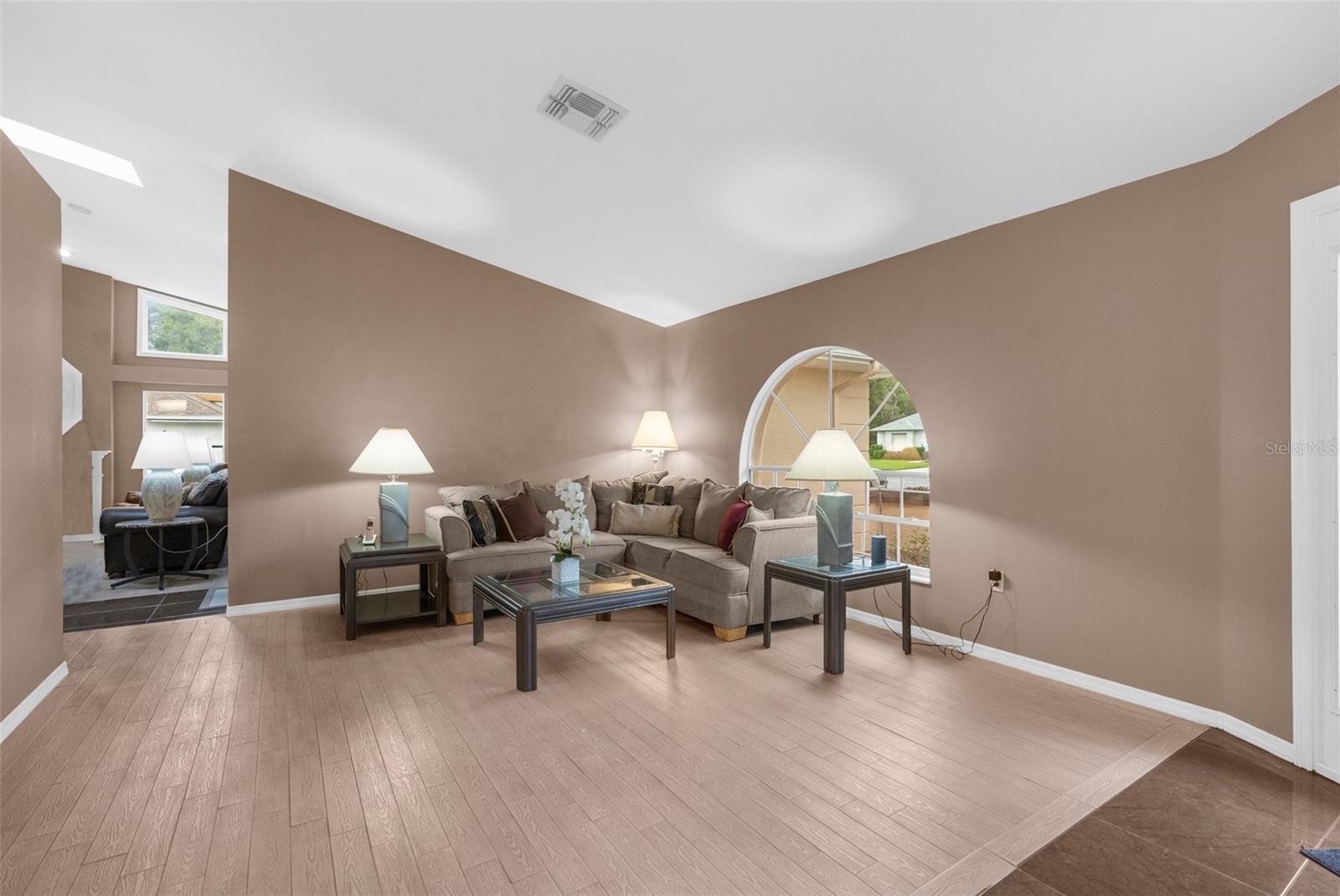 10281 WINDSOR CT