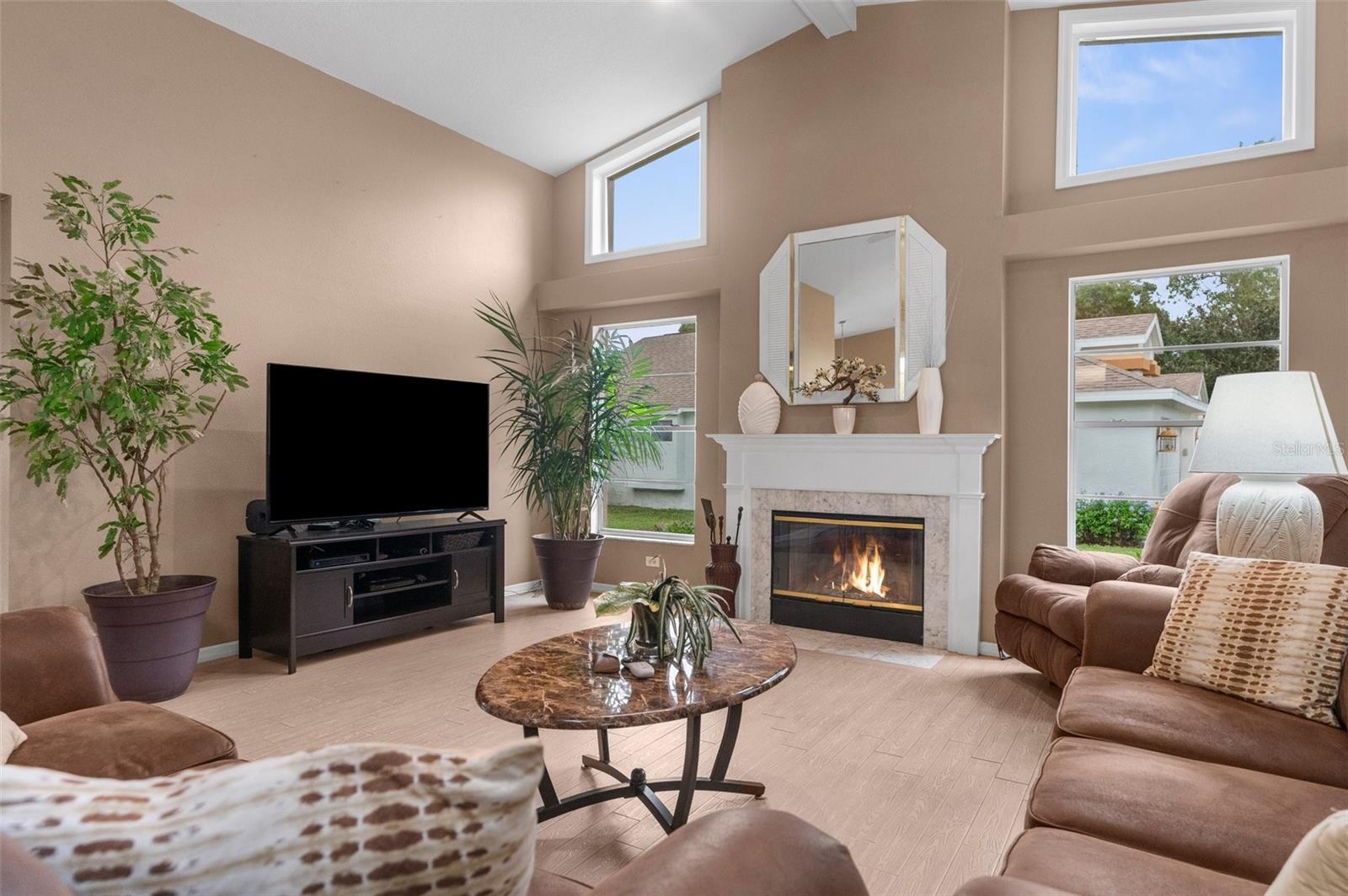 10281 WINDSOR CT