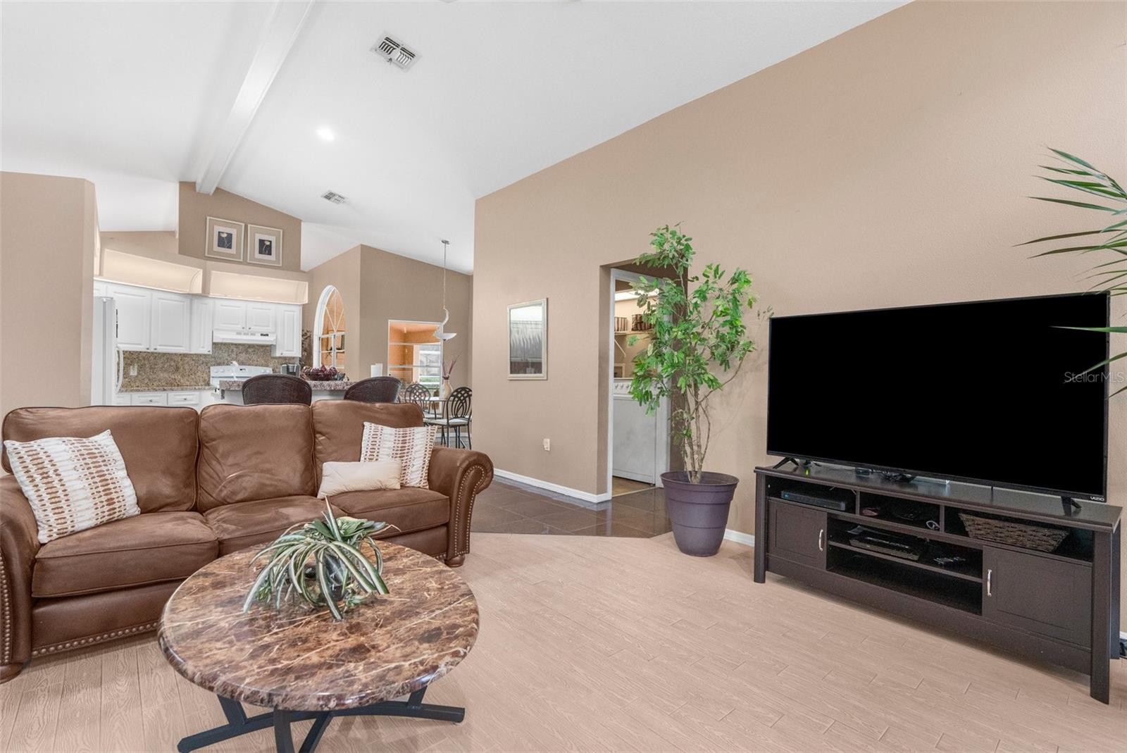 10281 WINDSOR CT