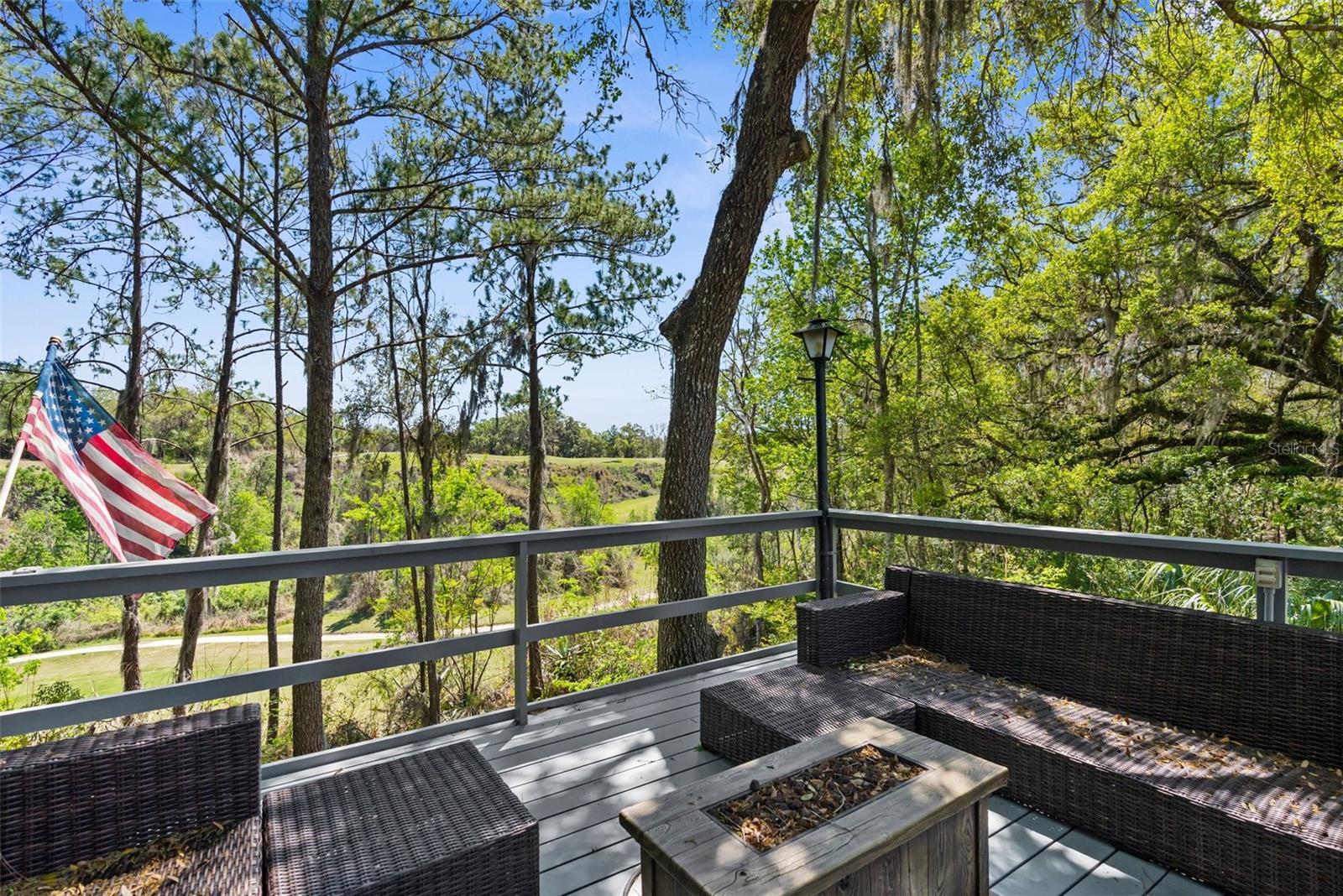 23298 CHRISTIAN CIR