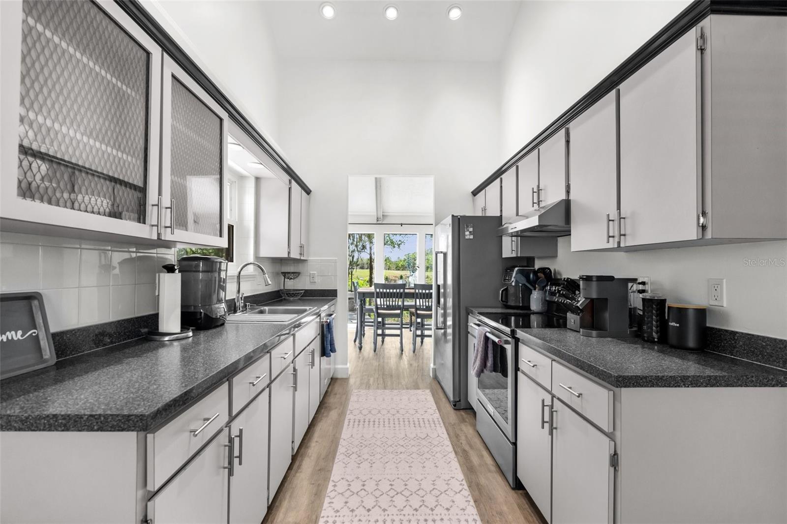 23298 CHRISTIAN CIR
