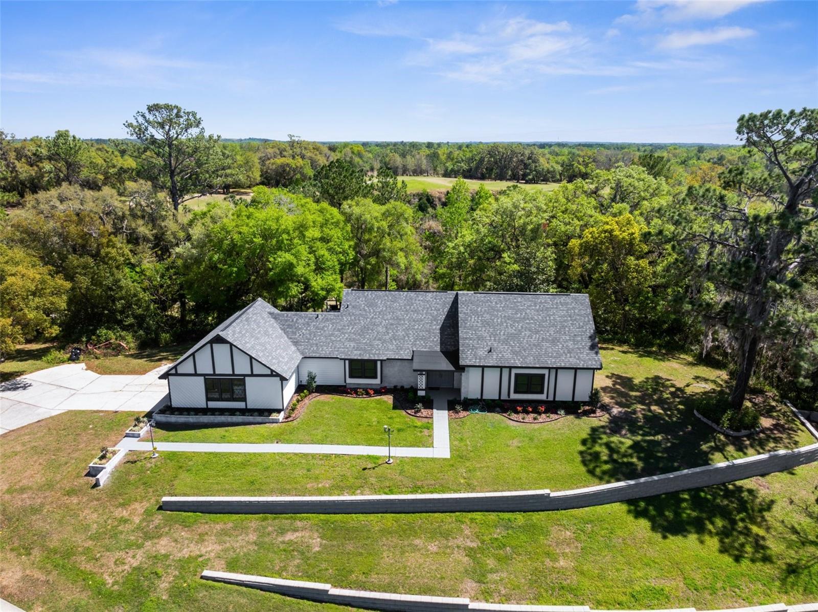 23298 CHRISTIAN CIR