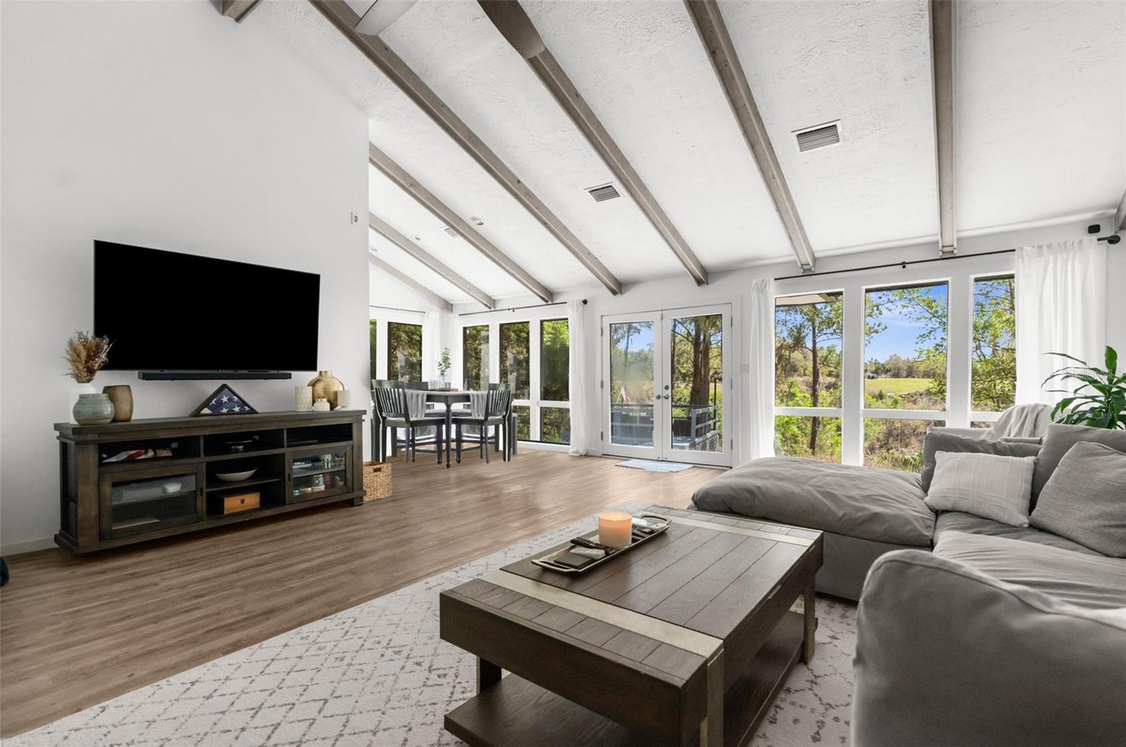 23298 CHRISTIAN CIR