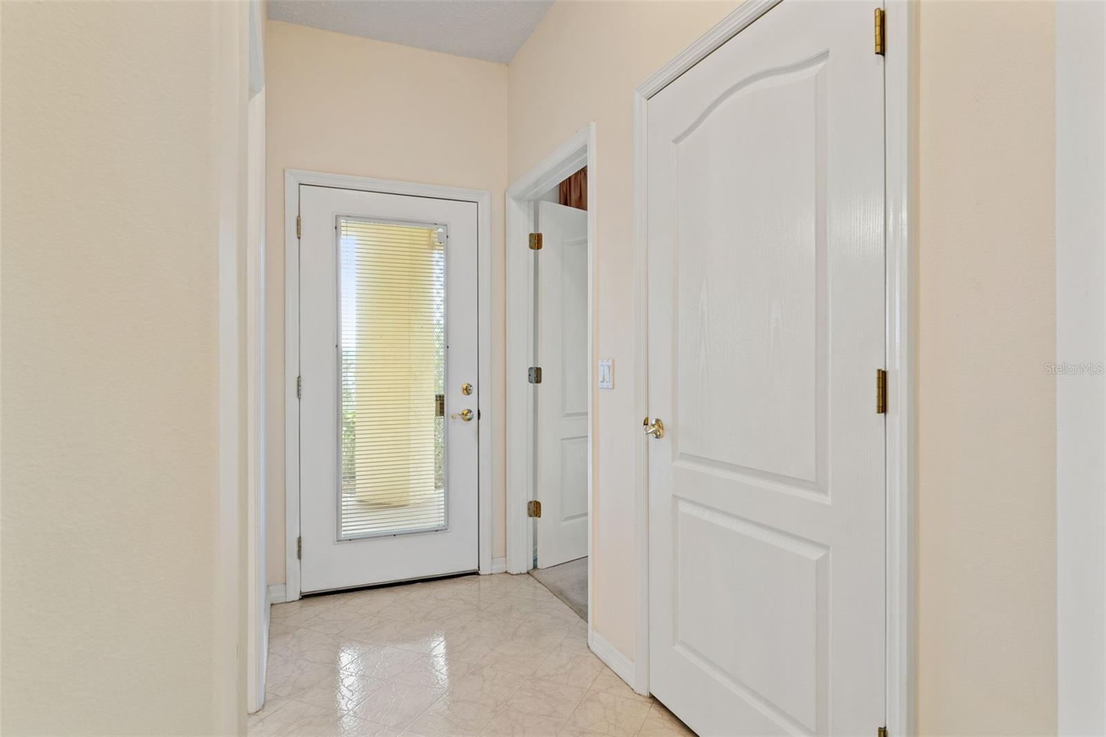 2910 N ANNAPOLIS AVE