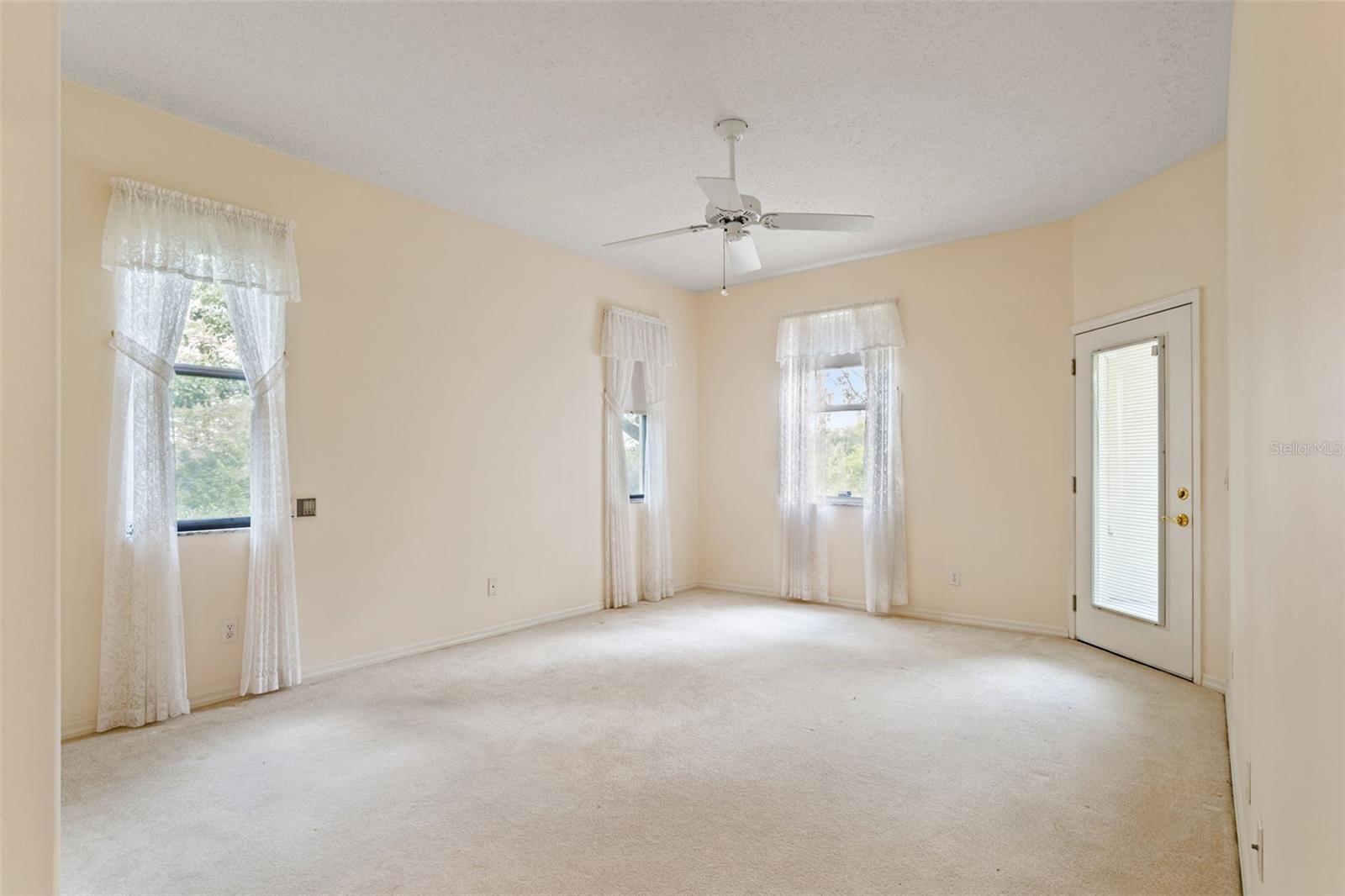 2910 N ANNAPOLIS AVE