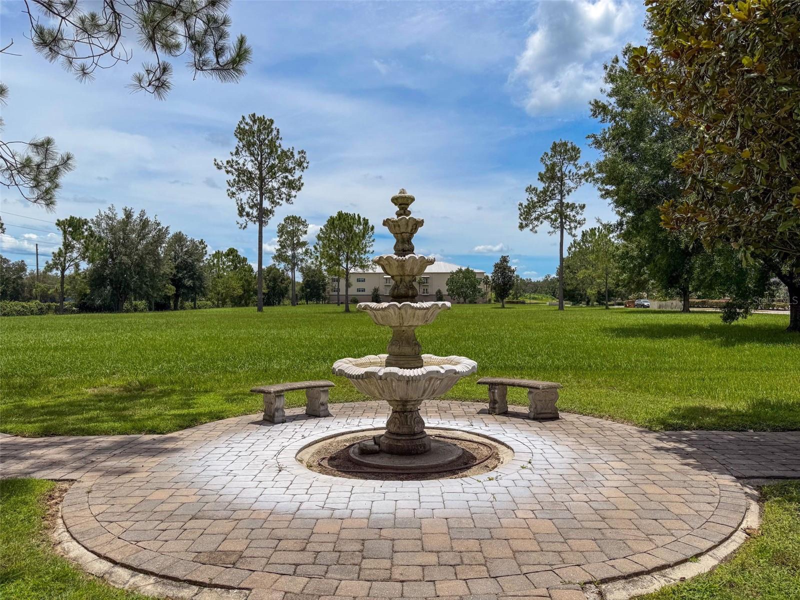 8176 SOUTHERN PINES DR #8176