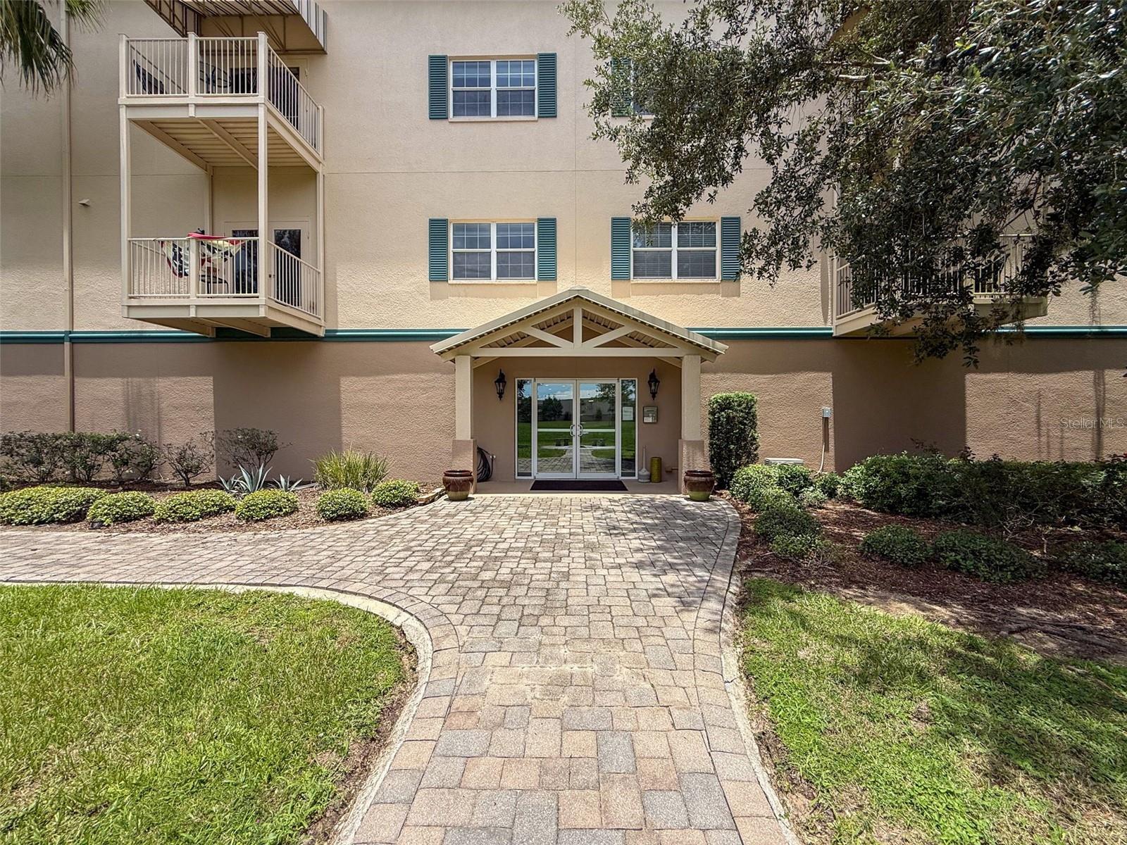 8176 SOUTHERN PINES DR #8176