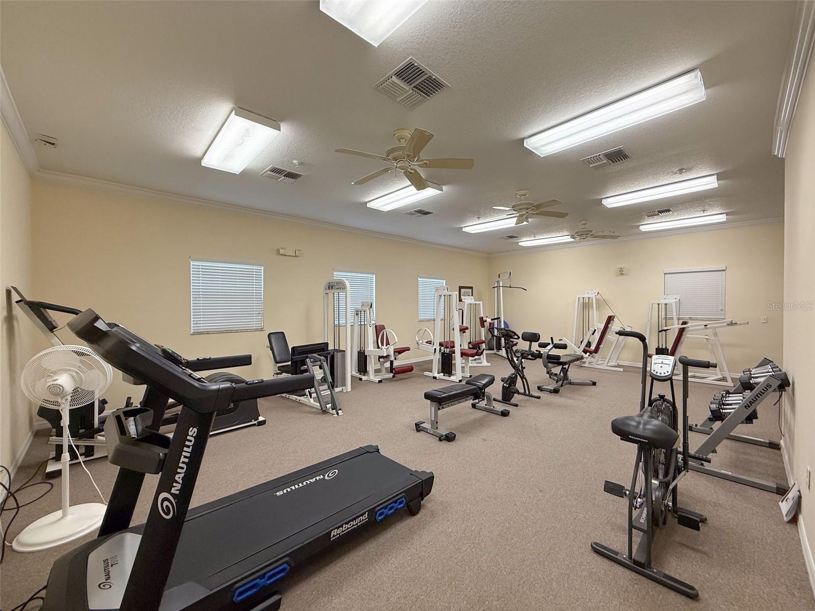 8176 SOUTHERN PINES DR #8176