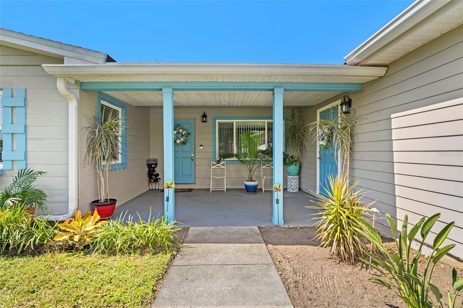 2526 LAKE ELLEN LN