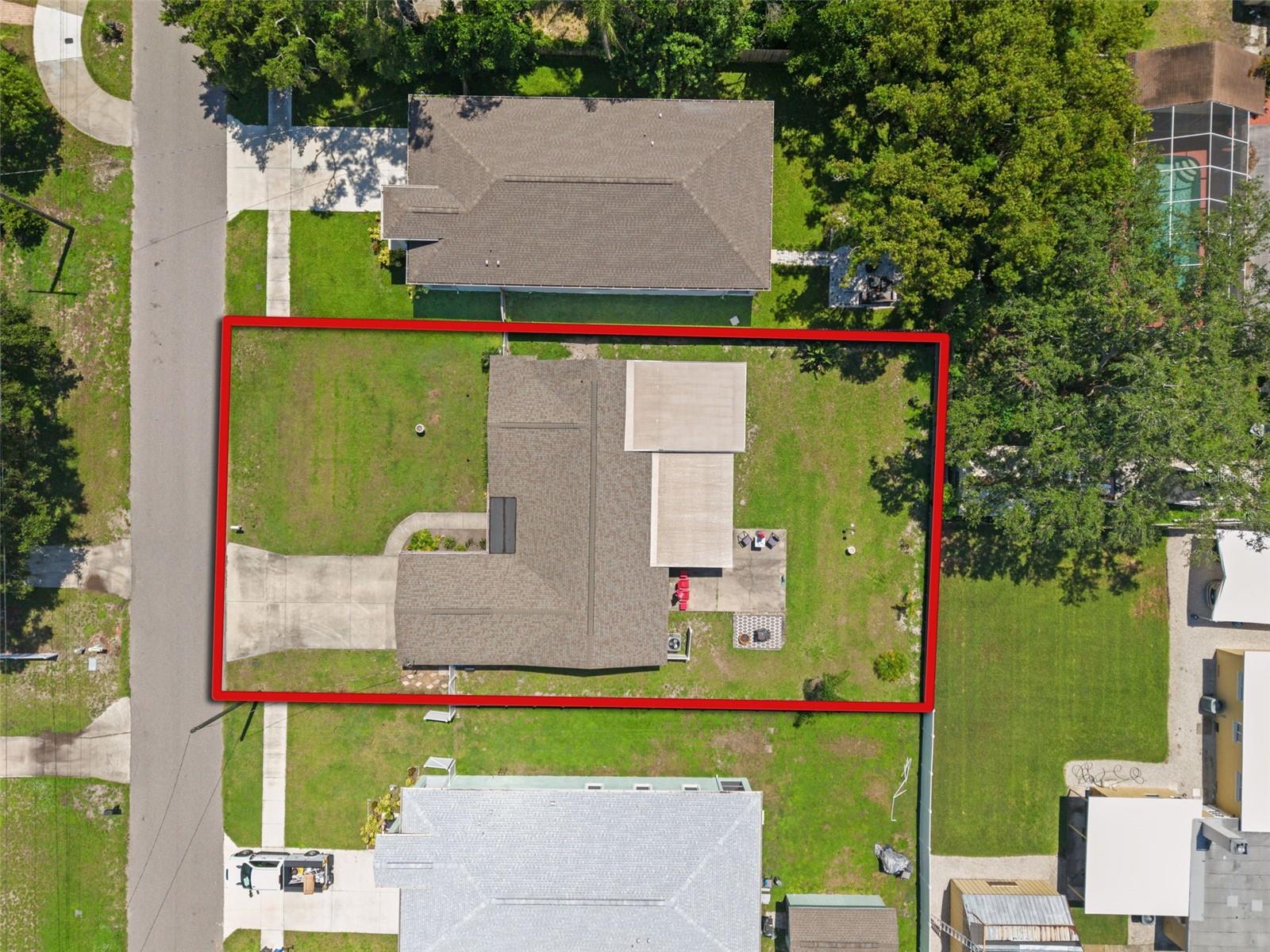 2526 LAKE ELLEN LN