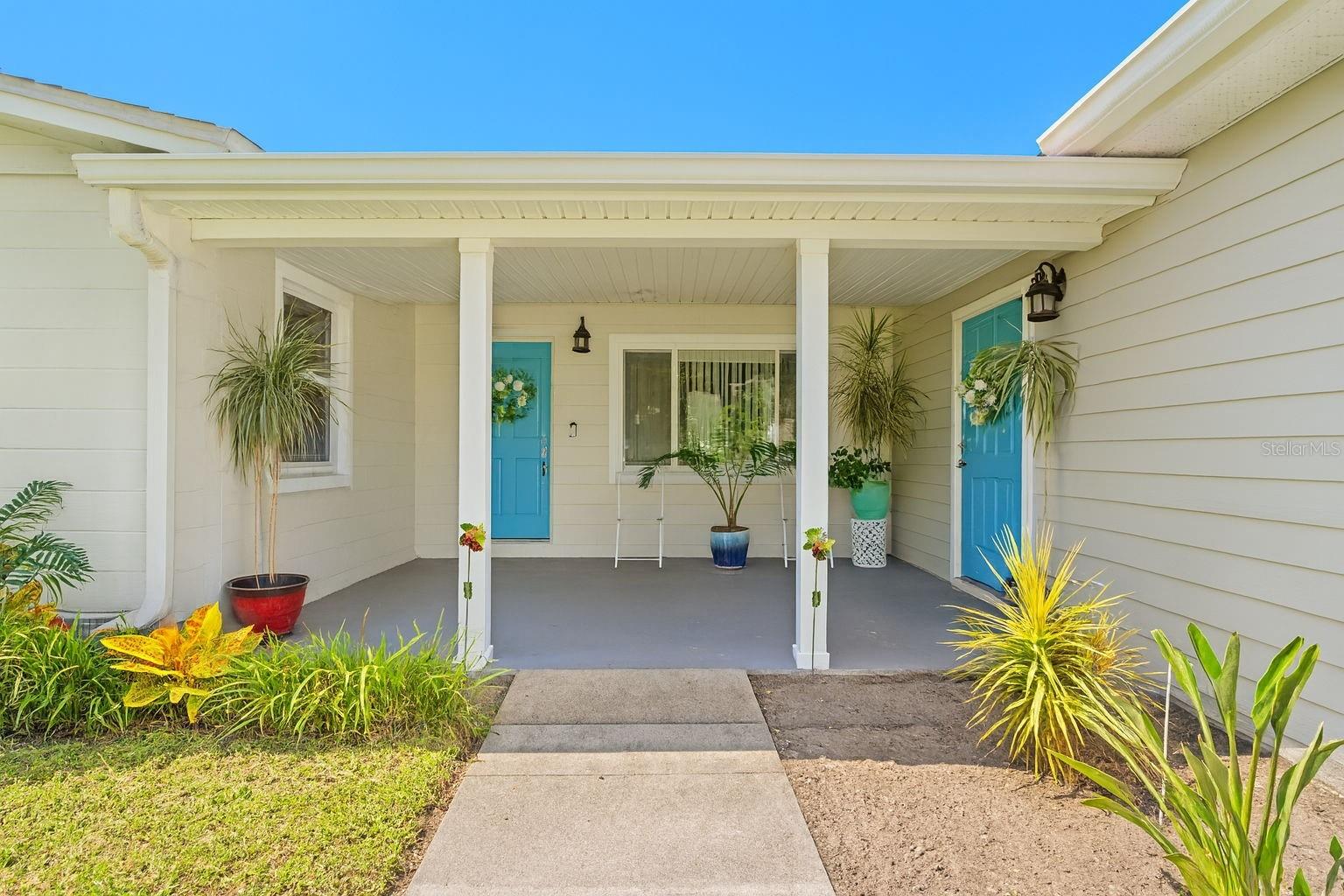 2526 LAKE ELLEN LN