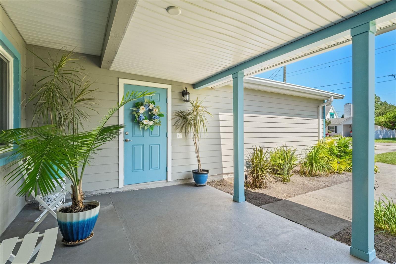 2526 LAKE ELLEN LN