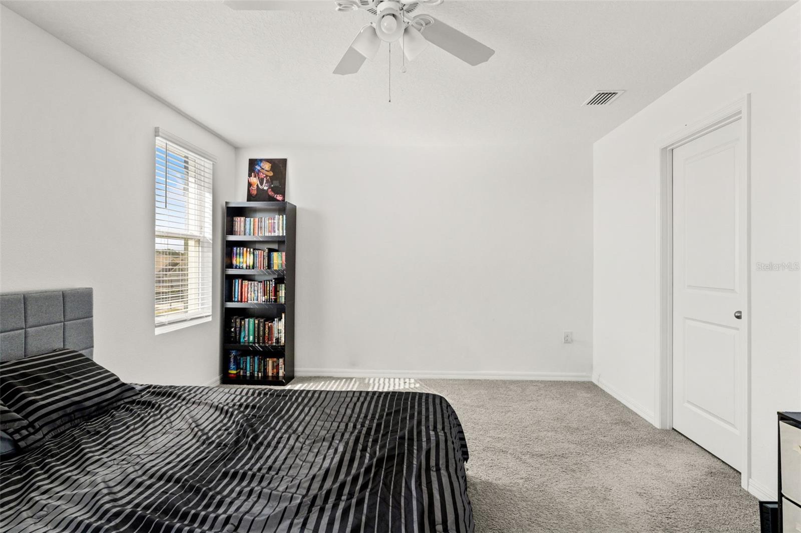 37445 SHARKS EYE LN