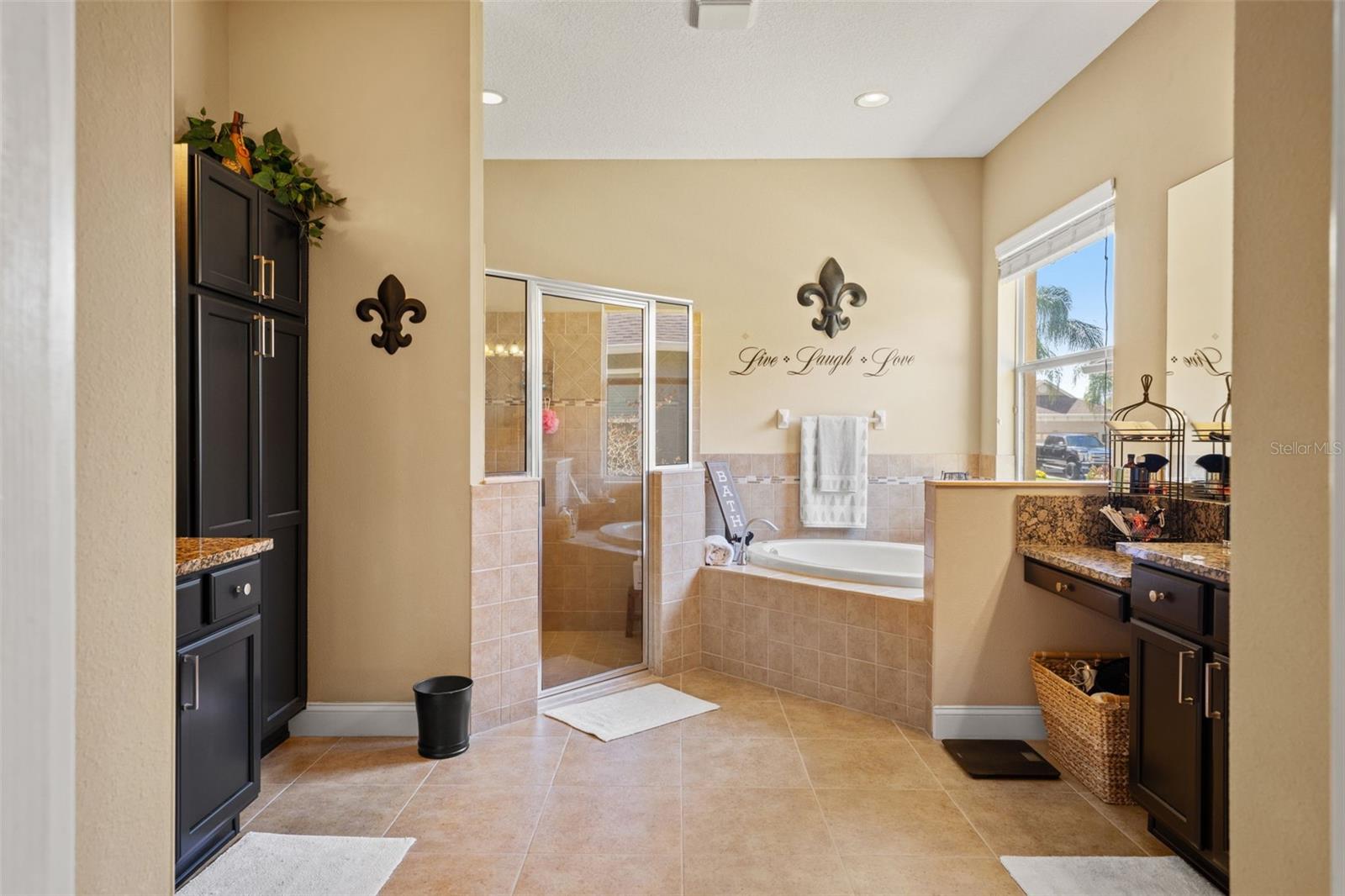 3303 STONEGATE FALLS DR