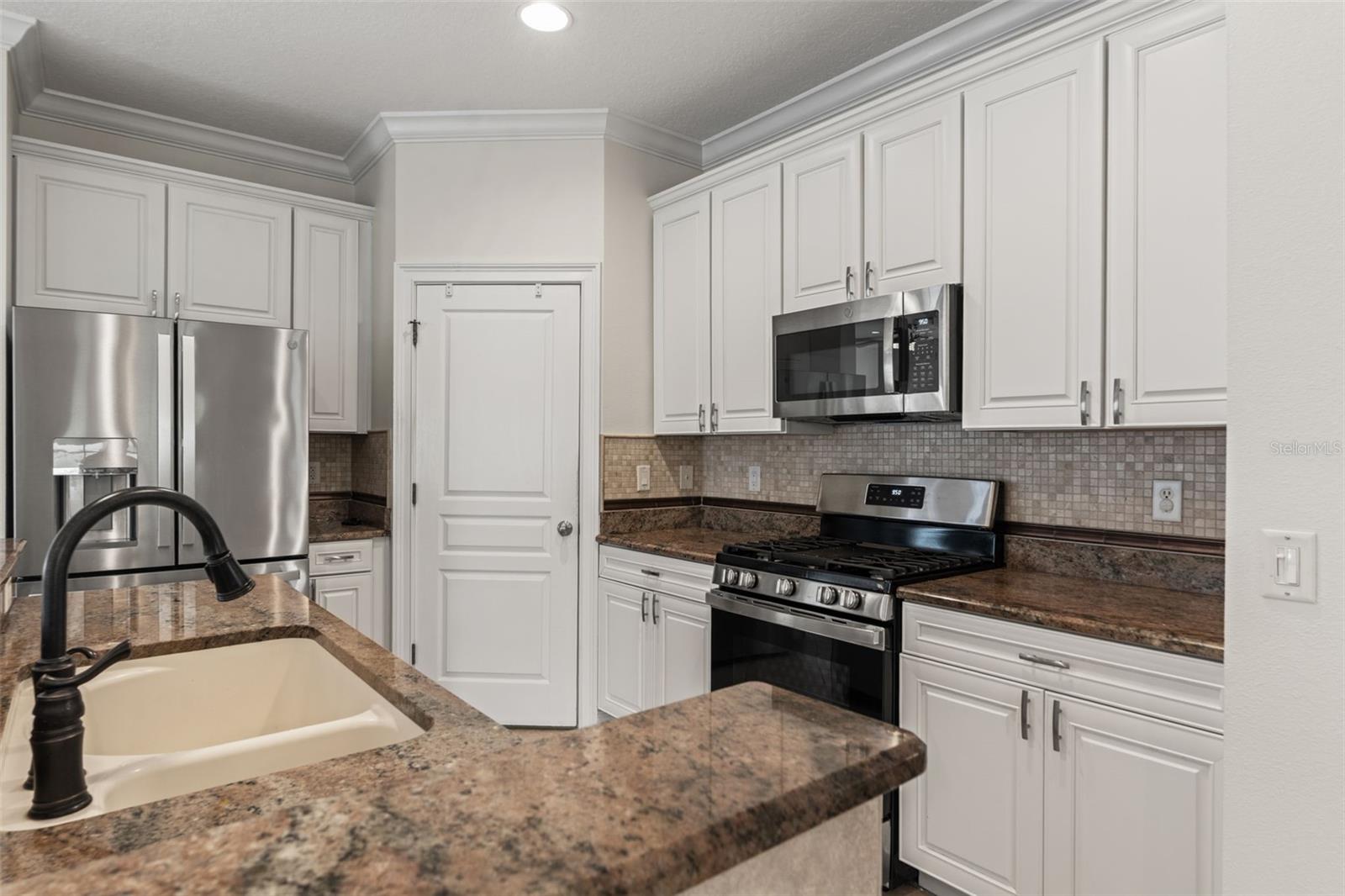 19571 LILY POND CT