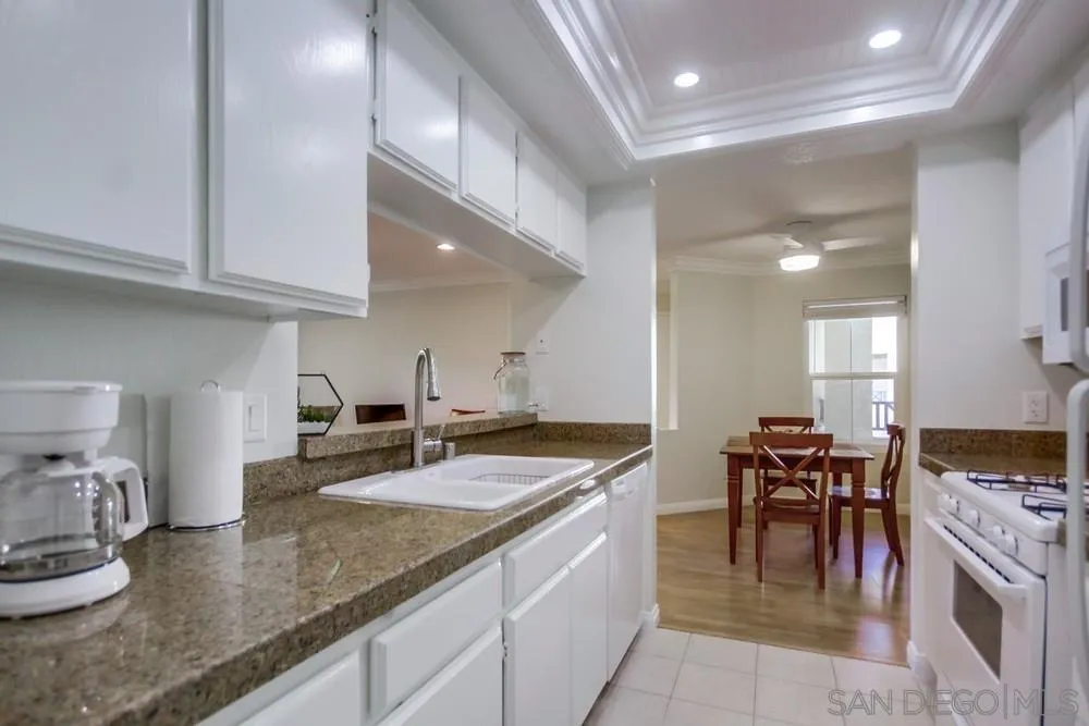 2015 Lakeridge Cir Unit 102