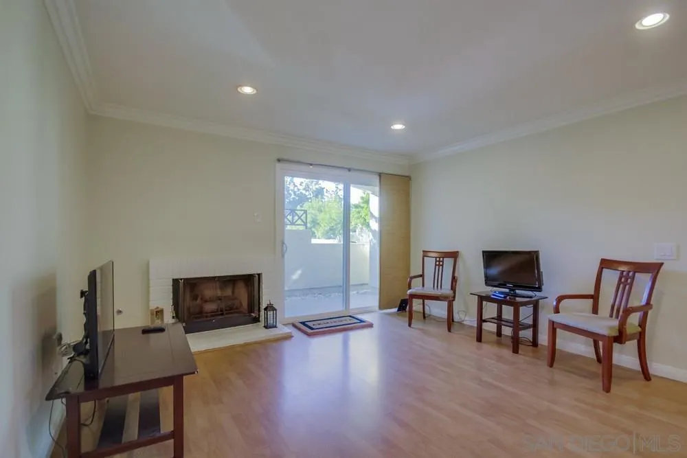 2015 Lakeridge Cir Unit 102