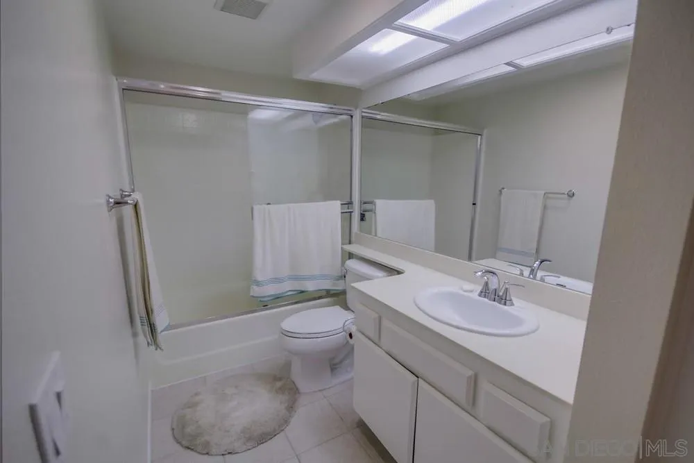 2015 Lakeridge Cir Unit 102