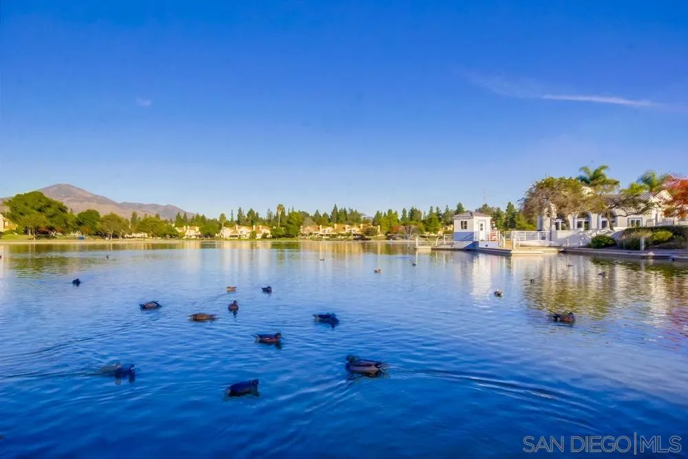 2015 Lakeridge Cir Unit 102