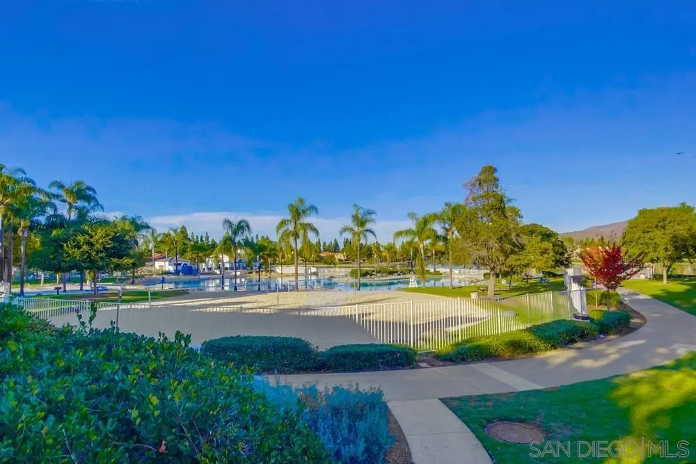 2015 Lakeridge Cir Unit 102