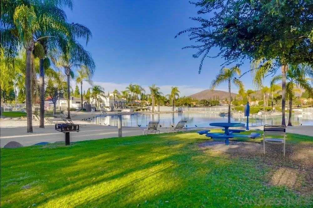 2015 Lakeridge Cir Unit 102