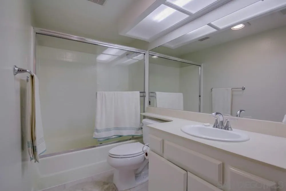 2015 Lakeridge Cir Unit 102