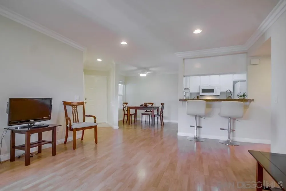 2015 Lakeridge Cir Unit 102