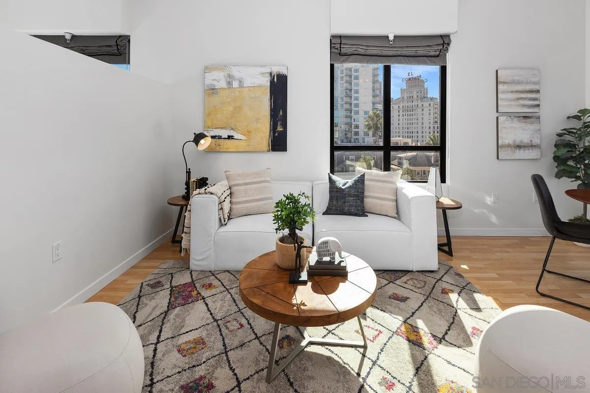 889 Date St. Unit 447