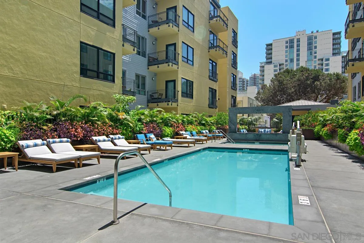 889 Date St. Unit 447