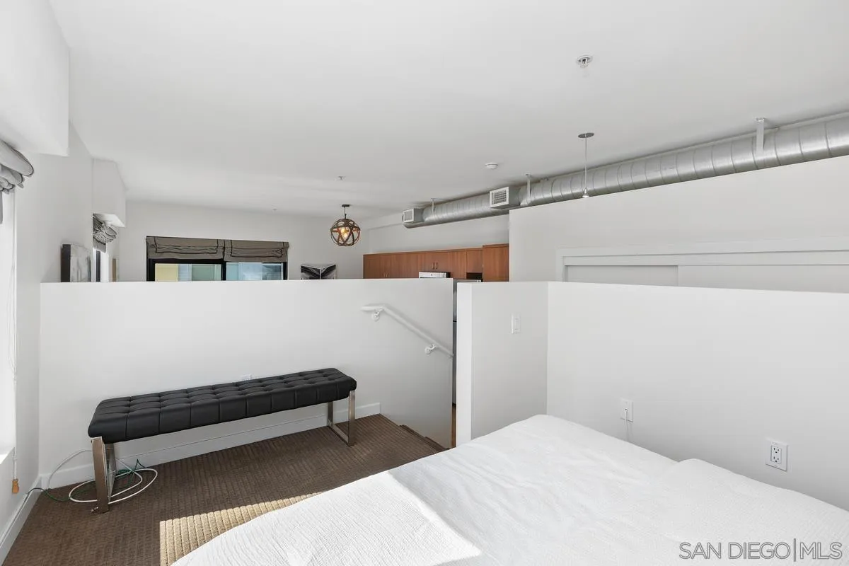 889 Date St. Unit 447