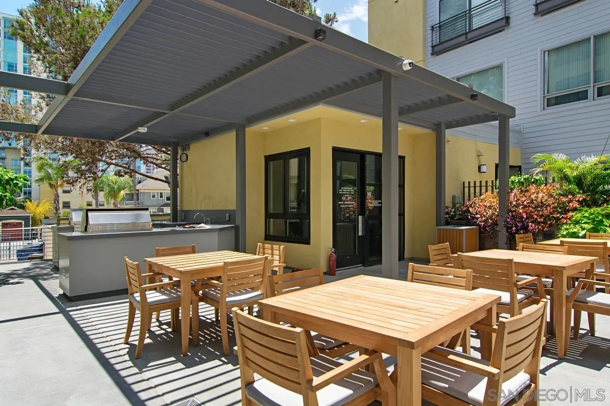 889 Date St. Unit 447