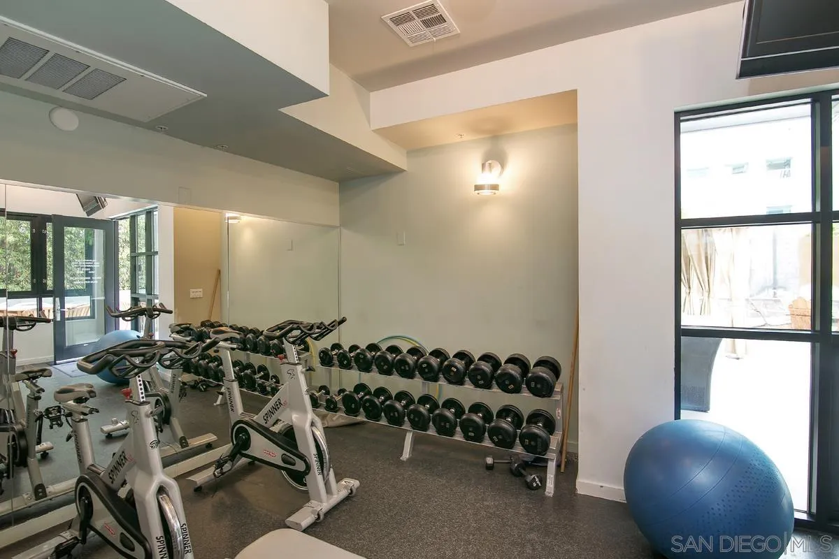 889 Date St. Unit 447