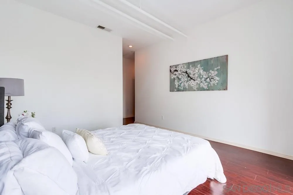 7514 Girard Ave Unit 22