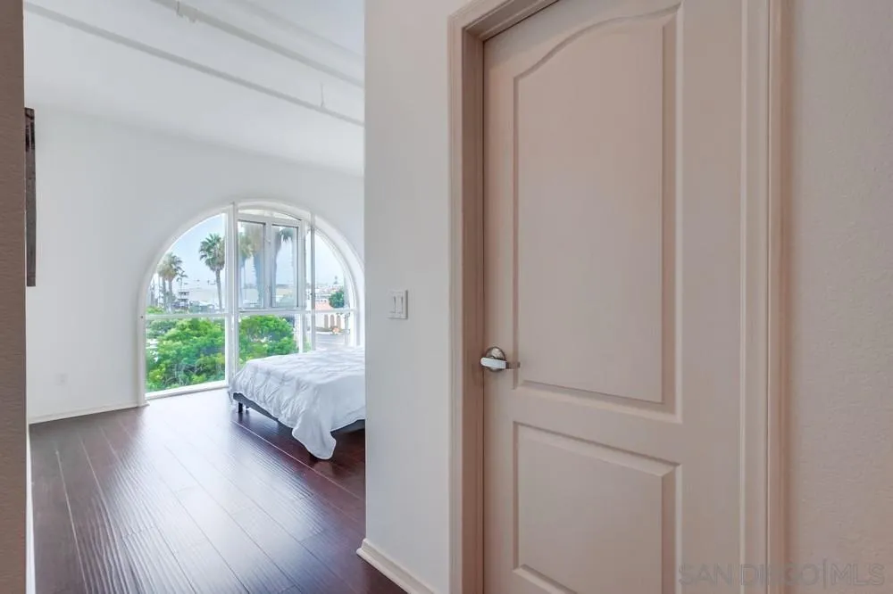 7514 Girard Ave Unit 22