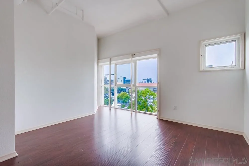 7514 Girard Ave Unit 22