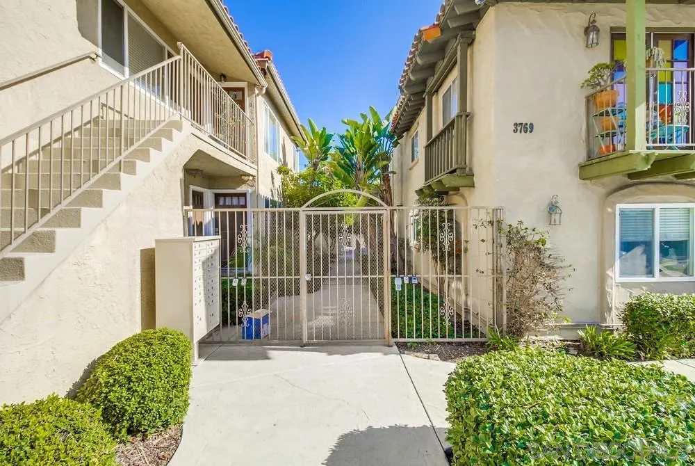 3769 Wilson Ave Unit 2