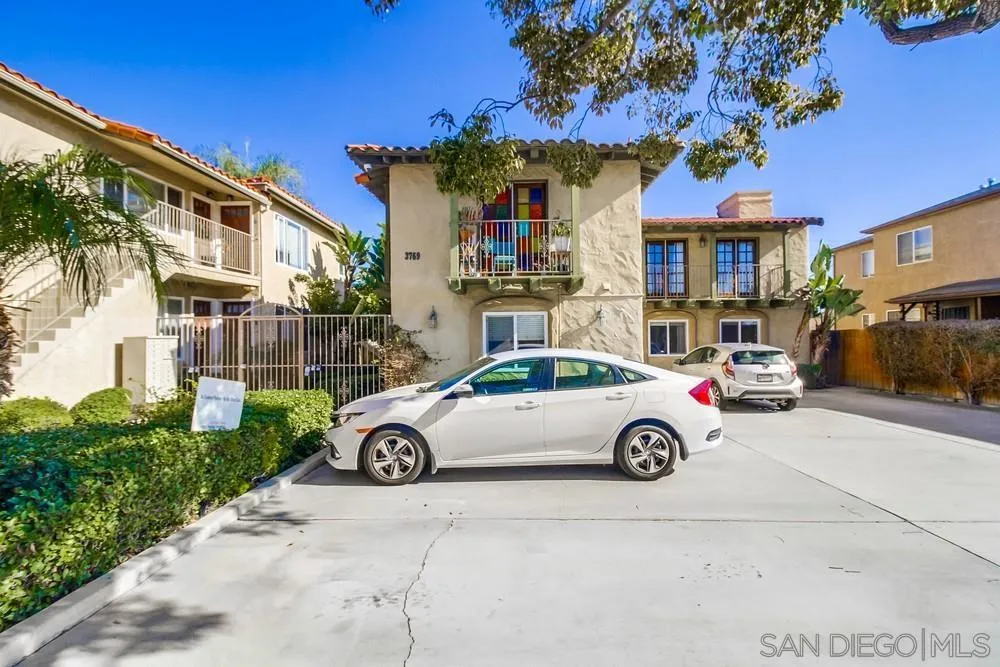 3769 Wilson Ave Unit 2