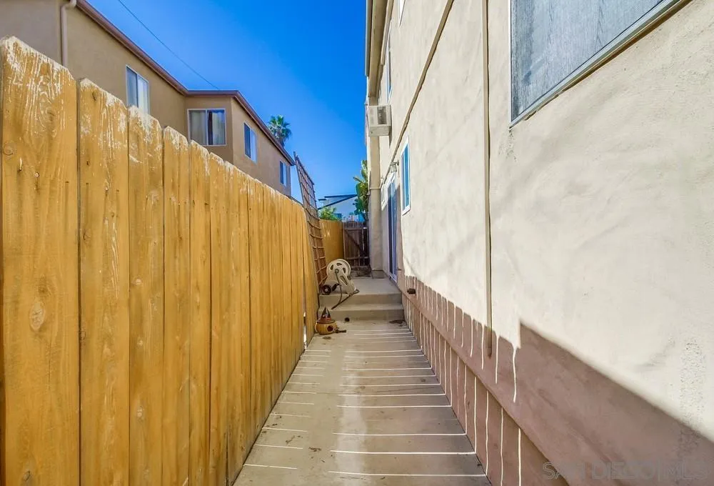 3769 Wilson Ave Unit 2