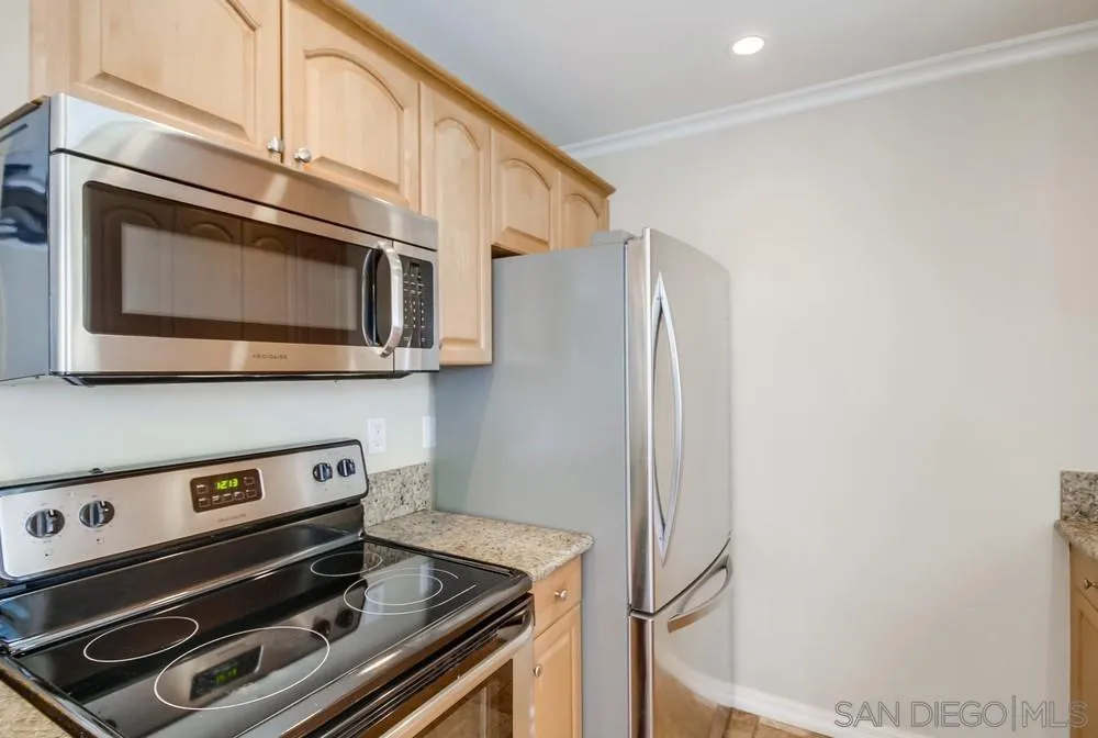 3769 Wilson Ave Unit 2