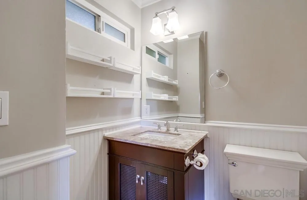 3769 Wilson Ave Unit 2