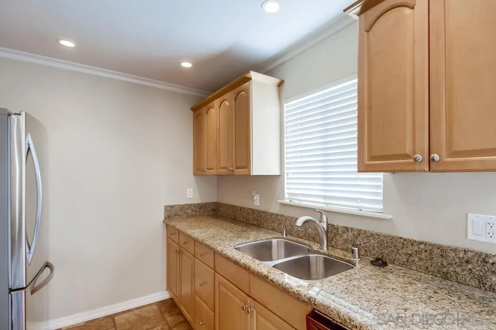 3769 Wilson Ave Unit 2