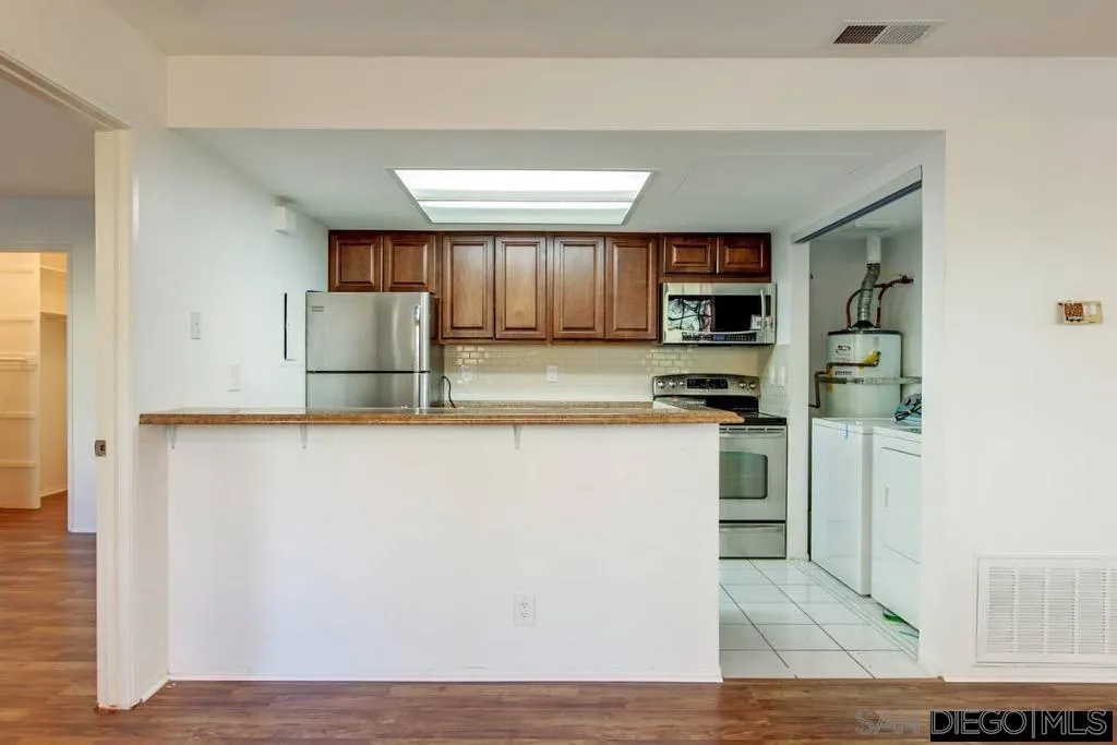 757 Eastshore Ter Unit 209