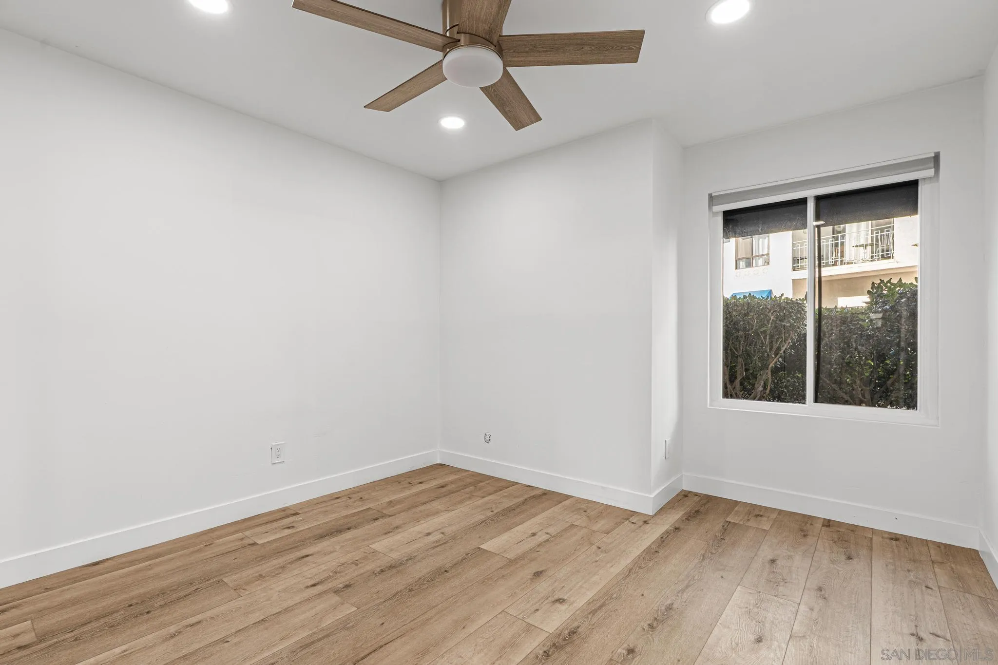 8308 Regents Rd Unit 1f